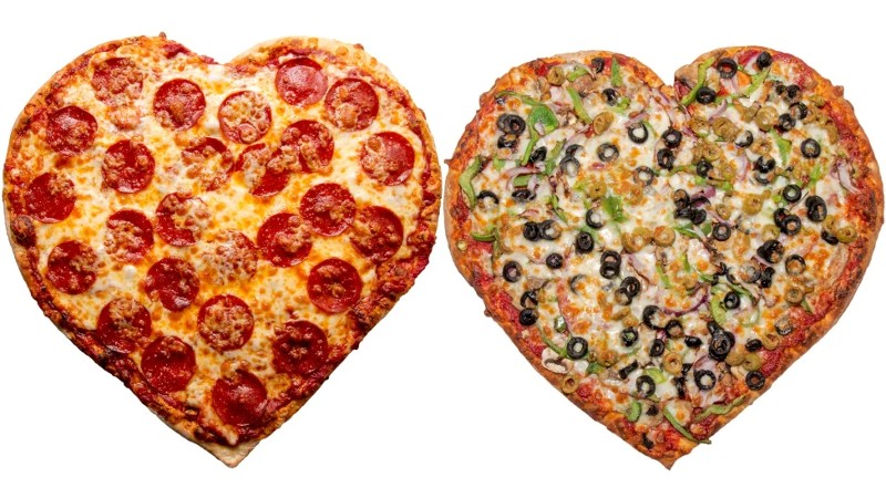 Pizza_Heart_Pepperoni_IMG_2014-side