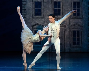 SouthCoastabt-the-nutcracker-2018-christine-shevchenko-thomas-forster-photo-doug-gifford-2